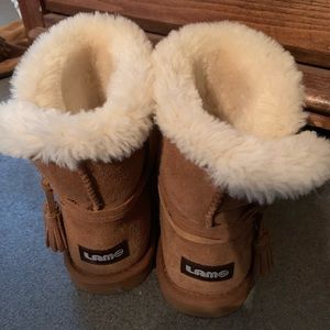 Lamo boots